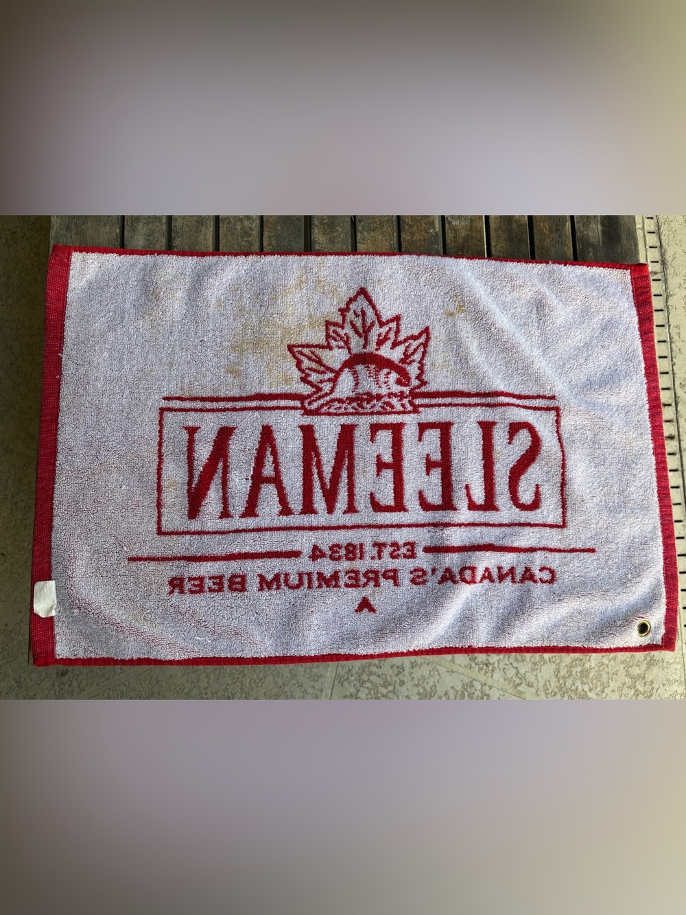 Sleeman Goof Towel - Picture 2 of 5